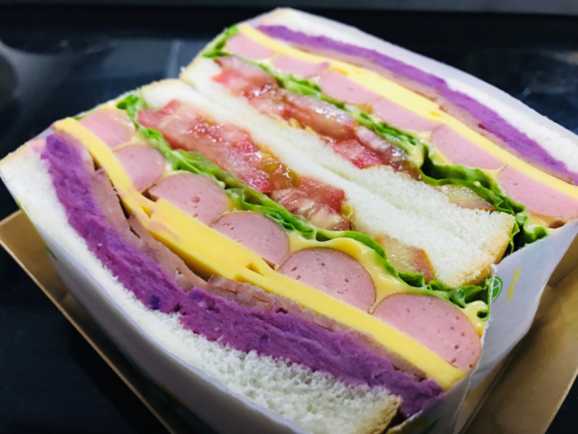 紫薯肠仔芝士三明治的做法