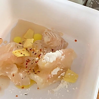 #精品菜谱挑战赛#番茄白玉菇烧巴沙鱼&豌豆苗糙米饭的做法图解3