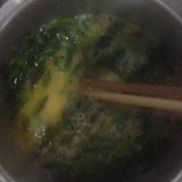 穿心莲摊鸡蛋的做法图解2