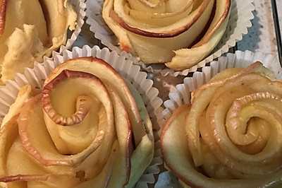 换种方法吃苹果--烤苹果饼干花