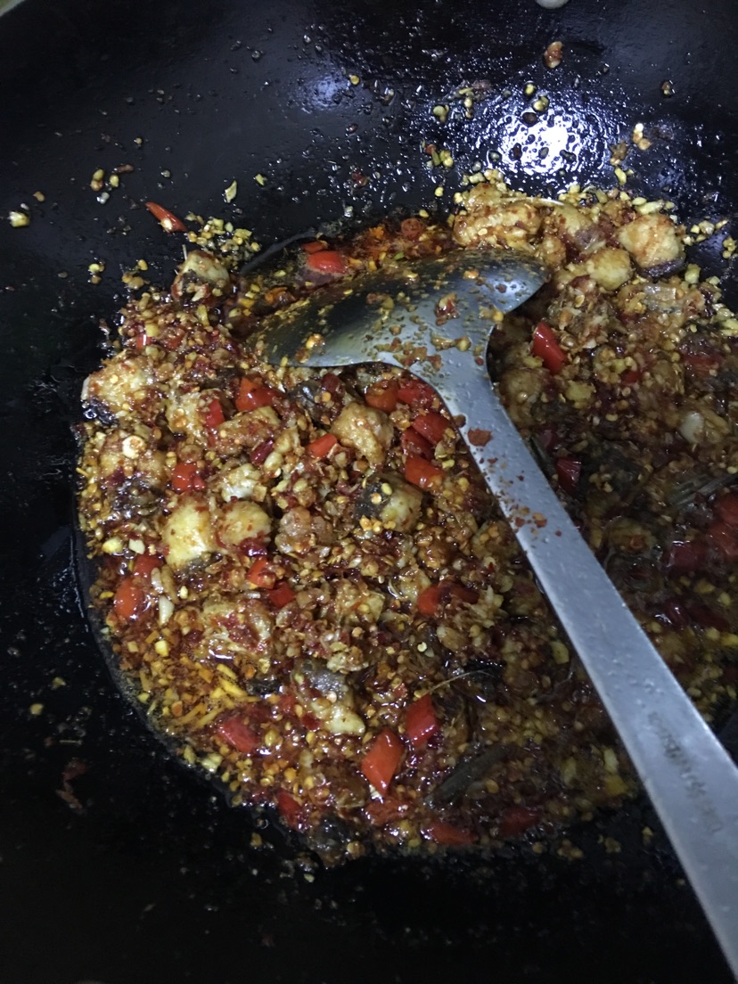 蒜味鱼的做法图解4