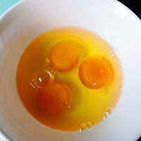 香菇炒鸡蛋的做法图解2