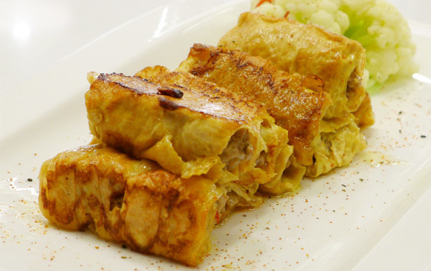 豆皮鲜肉卷(豆油伯缸底酱油)