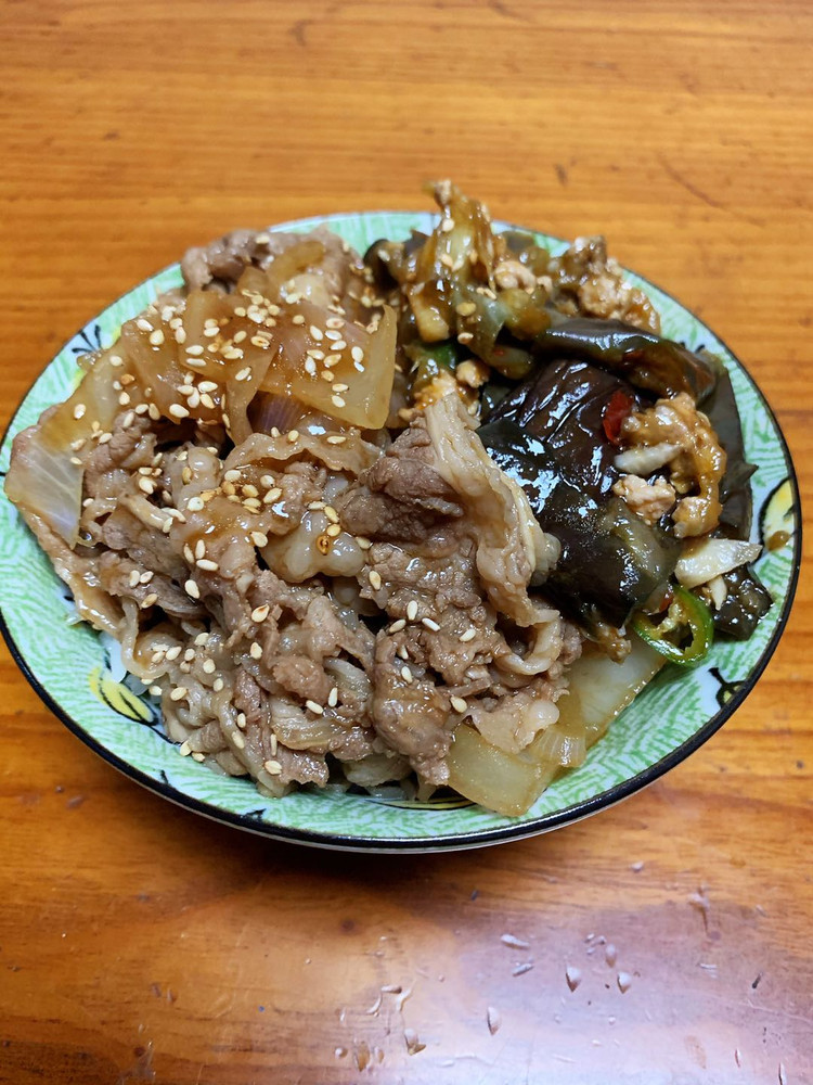 日式肥牛饭(肥牛丼，肥牛茄子丼)的做法