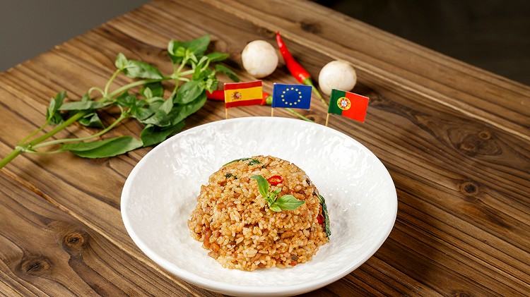 上班族的便当这样做！香辣欧洲猪五花肉炒饭的做法