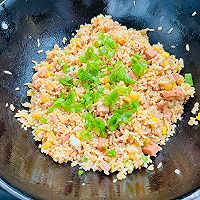 #减一点更好#只用一种调味品酱油炒饭的做法图解9