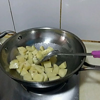 罐头汤炖青笋土豆汤的做法图解5