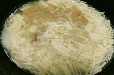 肉片金针菇汤