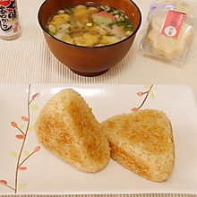 煎饭团（焼おにぎり）