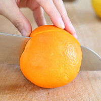 鲜榨橙汁(米厨破壁机)的做法图解2