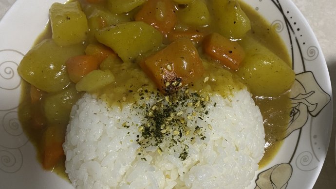 咖喱土豆盖饭