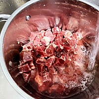 白萝卜烧牛肉的做法图解1