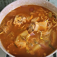 韩式脊骨泡菜土豆汤的做法图解3