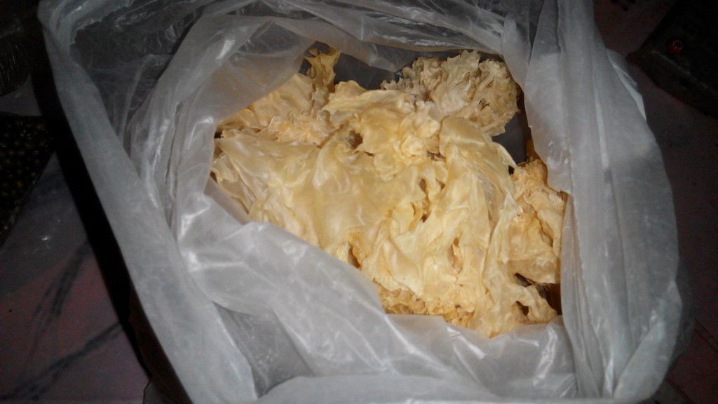 清凉银耳绿豆汤的做法图解2