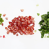 家常腊肠炒饭的做法图解1