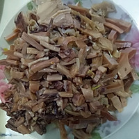 小炒鱿鱼干的做法图解1
