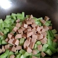 黄瓜炒火腿的做法图解4