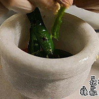 擂辣椒皮蛋的做法图解5