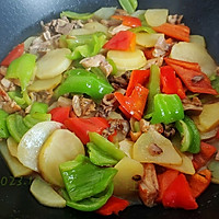椒椒卤肉辣土豆的做法图解5