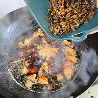 梅干菜红烧肉的做法图解5