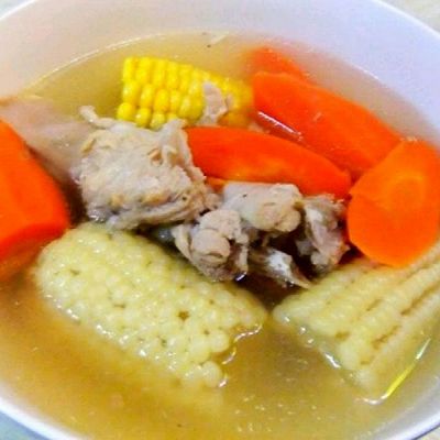 玉米胡萝卜排骨汤