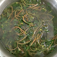 马齿苋炒鸭蛋的做法图解2
