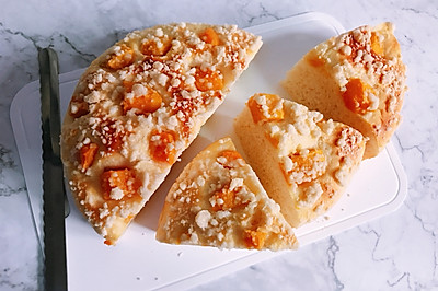椰子味酥粒芒果面包