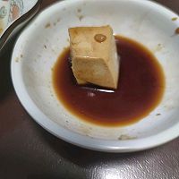 5秒钟就能搞定的酱包豆腐，外面咸里面嫩的做法图解4