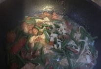 豆角西红柿豆皮炖肉的做法