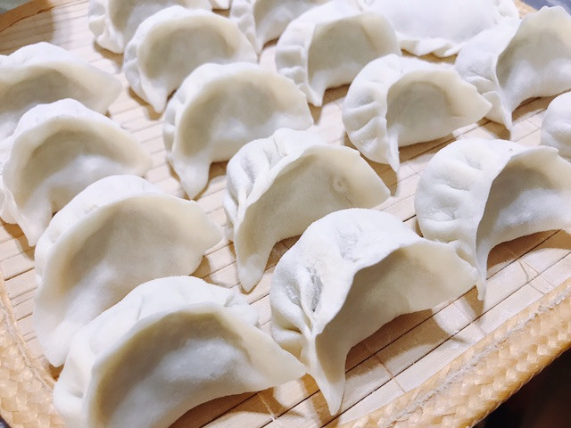 羊肉酸菜馅儿饺子的做法