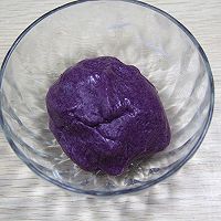 超级详细的，紫薯蛋黄酥的做法图解17