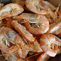 奕萱|不蘸料都好吃的白灼虾的做法图解3