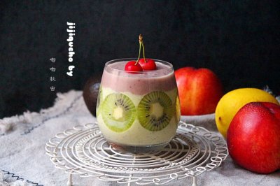 蔓越莓酸奶双色水果沙冰