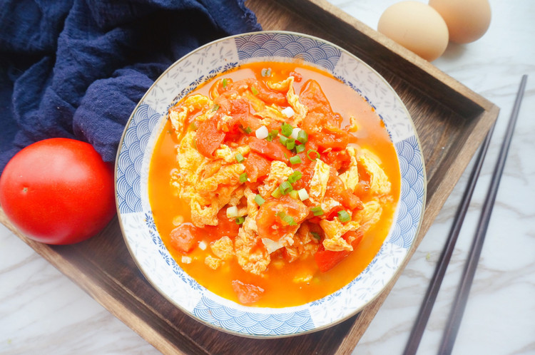 西红柿炒鸡蛋·最经典易学的下饭料理的做法