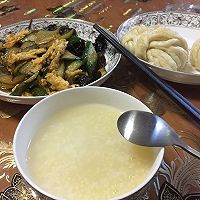 早餐，黄瓜炒木耳鸡蛋，花卷，粥的做法图解4