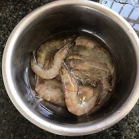 宝宝辅食 鲜虾馄炖的做法图解1