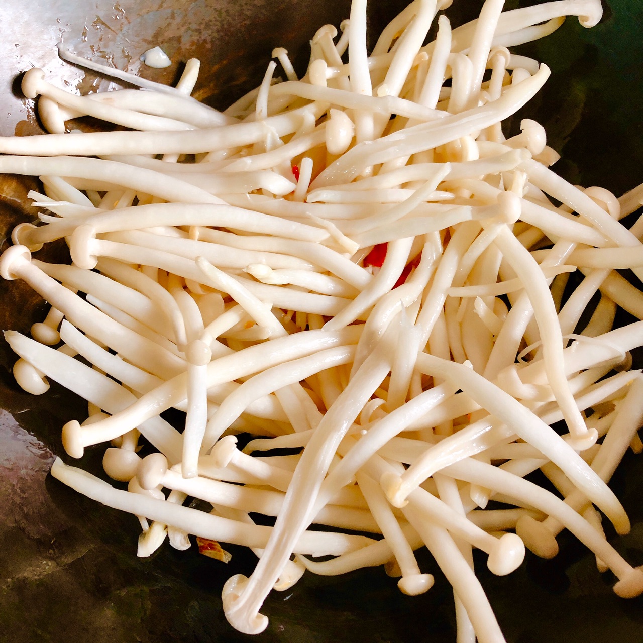 青椒海鲜菇的做法步骤图，青椒海鲜菇怎么做好吃 - 君之博客|阳光烘站