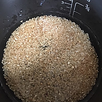 南瓜鸡肉糙米饭的做法图解2