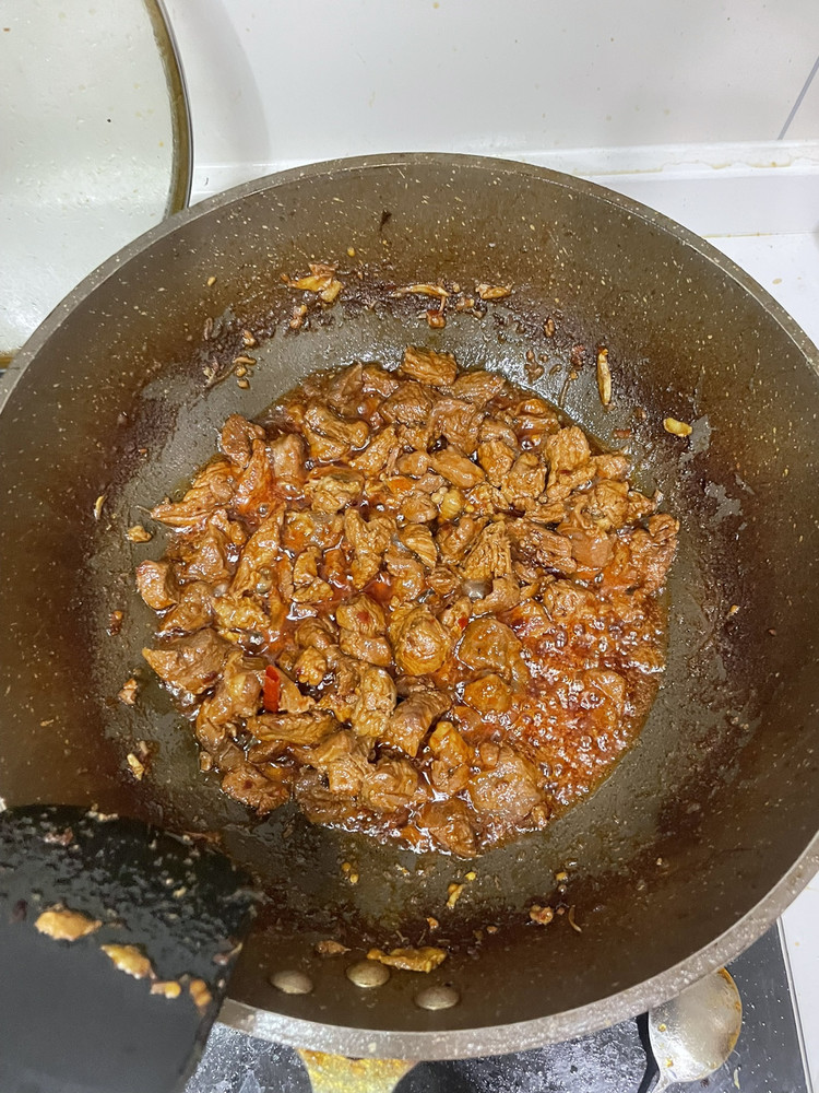 极简烧牛腱的做法