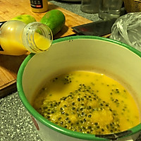 黄金百香果青柠橙汁的做法图解3