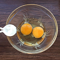 鸡蛋卷#柏翠辅食节-营养佐餐#的做法图解2
