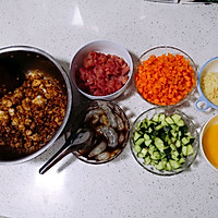 虾仁肉丁蛋炒饭的做法图解1