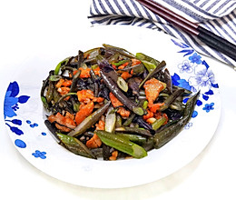 #吃出健康，解决假胖#里脊蒜蓉炒红菜苔的做法