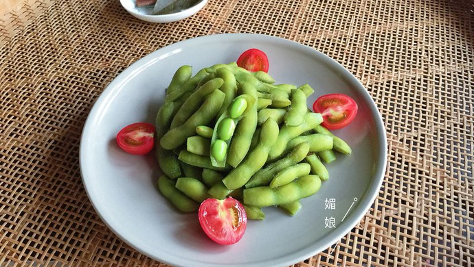 煮了一盘毛豆 才是真正的夏天