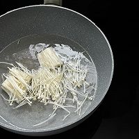 葱爆鱿鱼的做法图解2