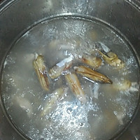 排骨蛏子香菇汤的做法图解2