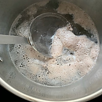 秋季润燥就喝莲藕汤的做法图解4