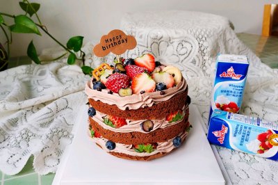 草莓巧克力裸蛋糕
