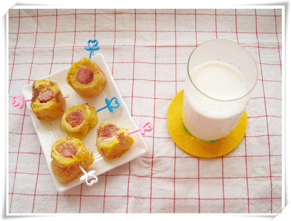 早餐: 香肠吐司卷