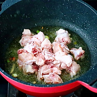#少盐饮食 轻松生活#鸡块土豆粉条一锅炖的做法图解6